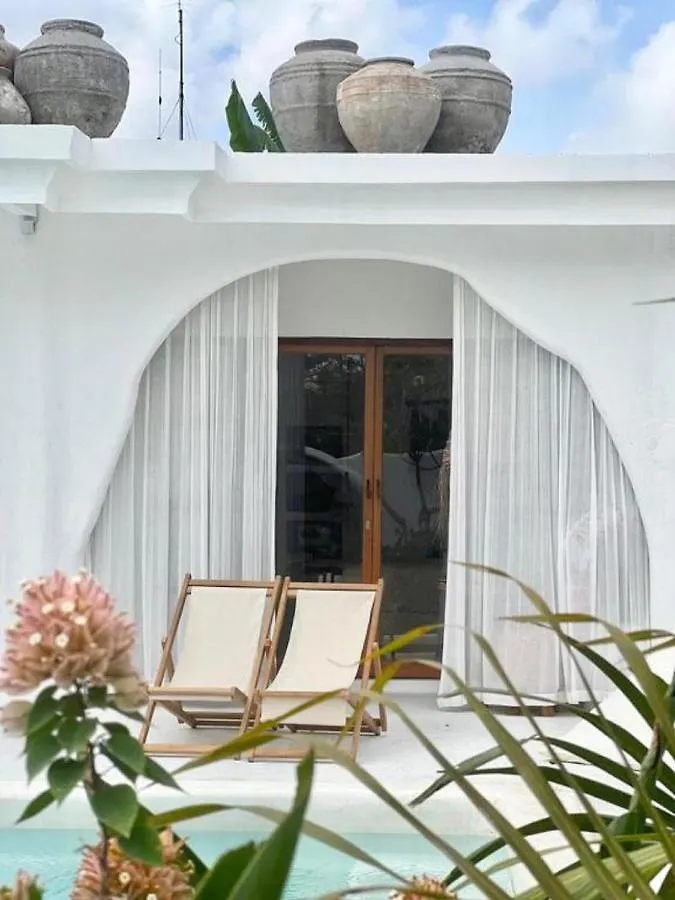 *** Bed & Breakfast Sal Central Uluwatu  Indonesia